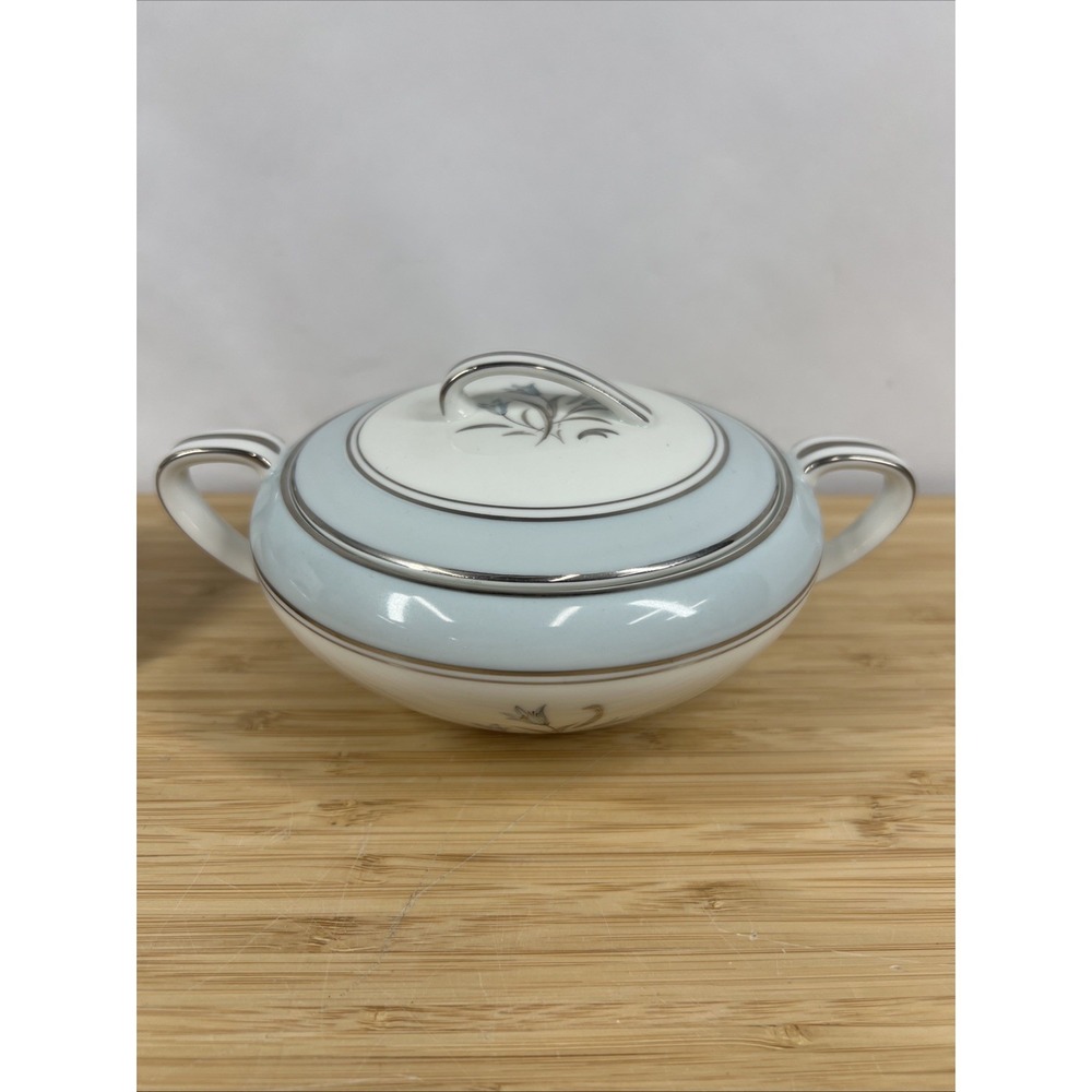 Noritake Bluebell 5558 Sugar Bowl w Lid & Creamer Set Japan Platinum - Picture 2 of 10